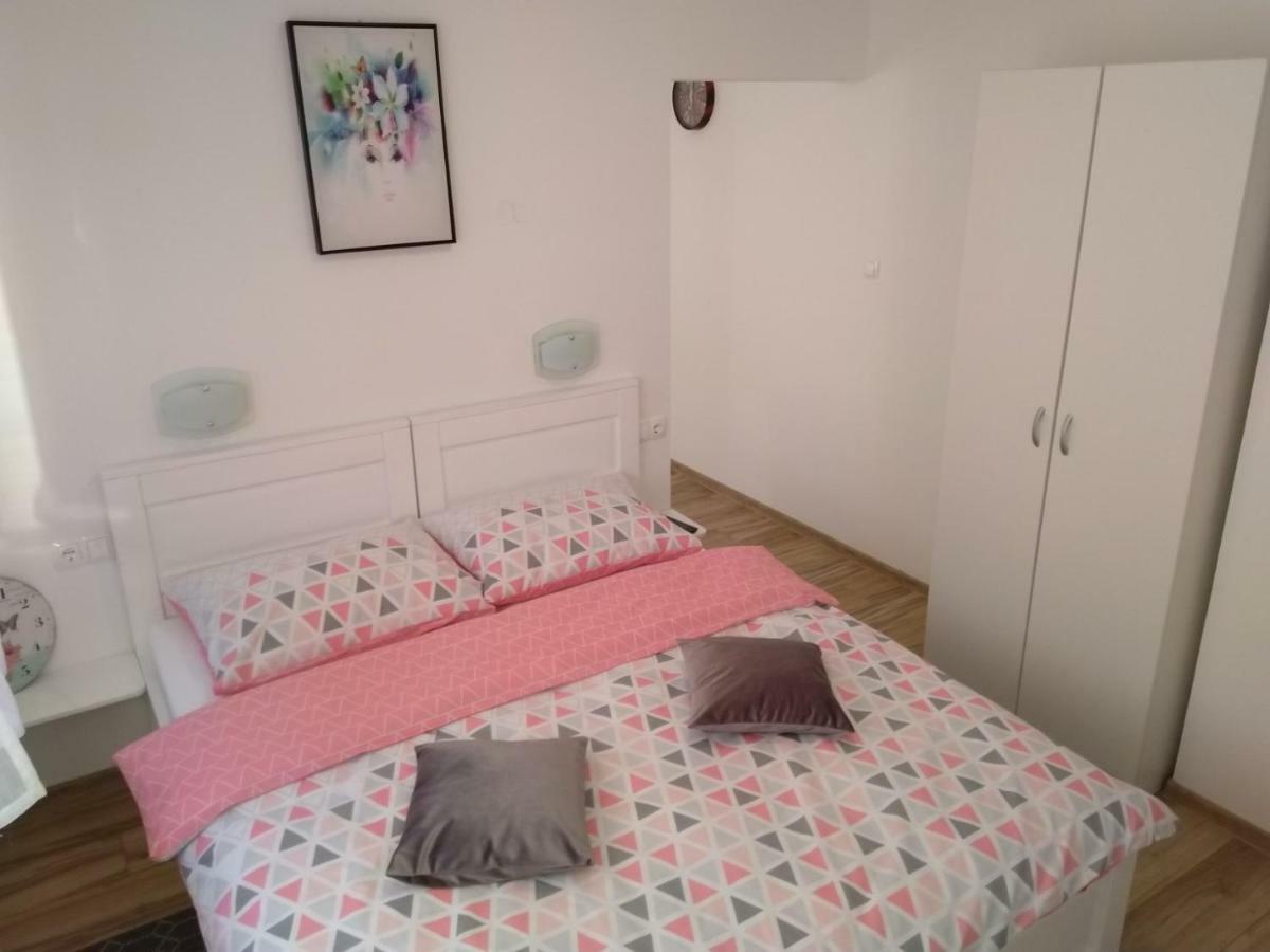 Apartament Sara I Marta