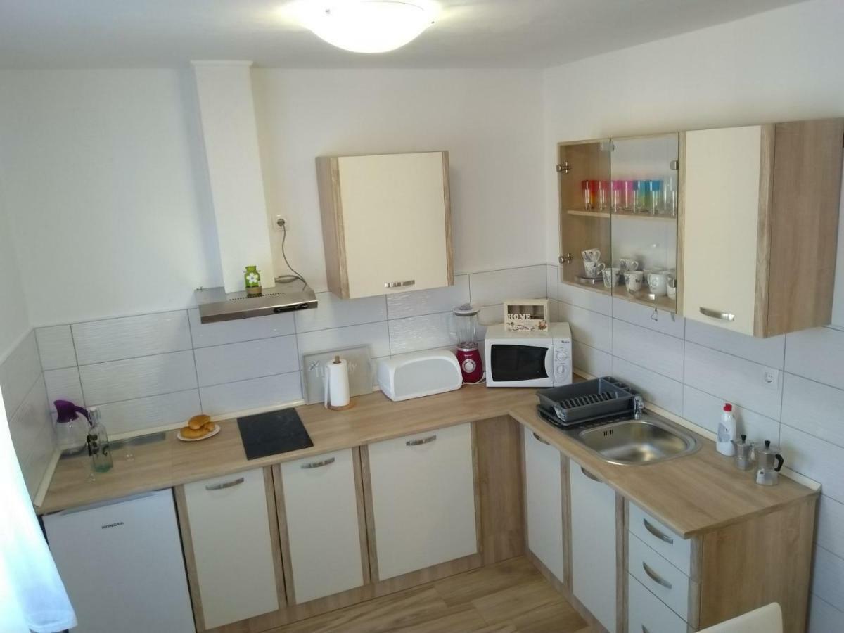 Sara I Marta Apartament Otočac