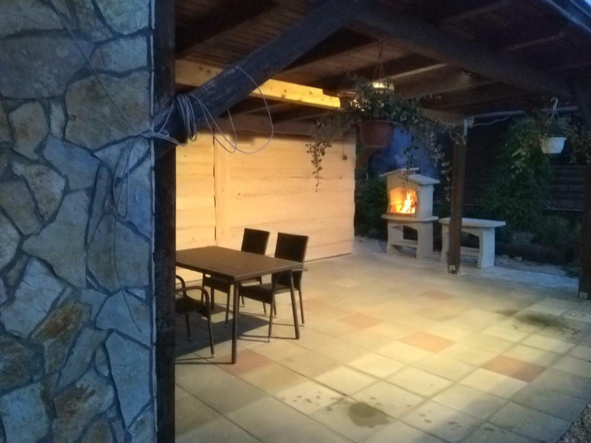 Sara I Marta Apartament Otočac