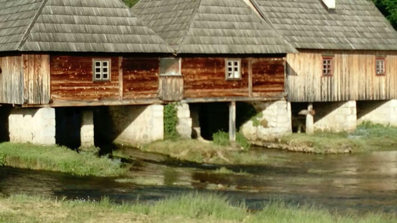 Sara I Marta Otočac